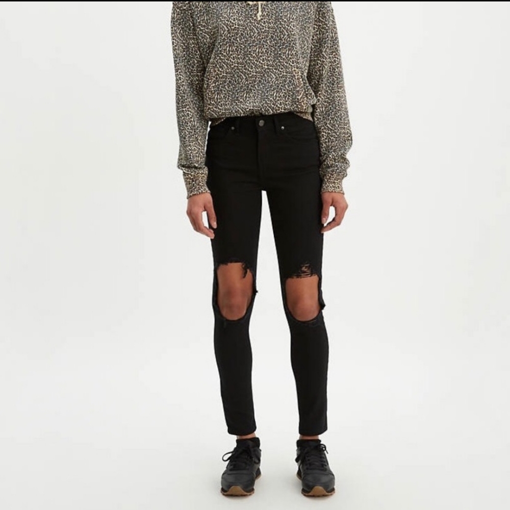 Levis 721 High Rise Distressed Skinny Black Jeans